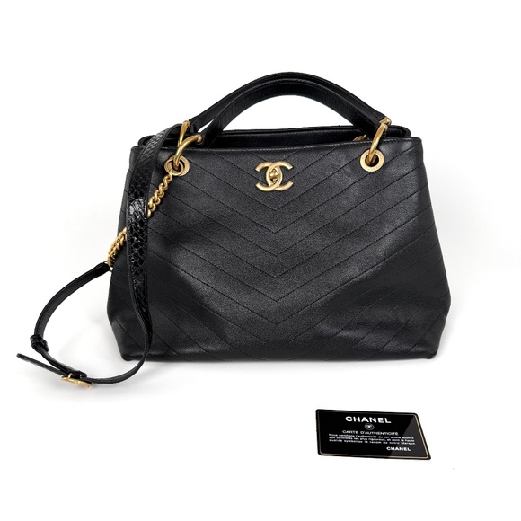 CHANEL Large Chevron Stitched Chic Shopping Calfskin Leather Snakeskin Tote Bag - Picture 1 of 13